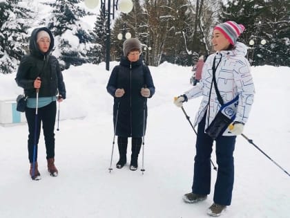 В январе для йошкаролинцев проведут бесплатные МК по скандинавской ходьбе