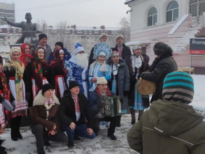 В Йошкар-Олу на спецпоезде приехали свыше 300 туристов из Оренбурга, Самары и Ульяновска