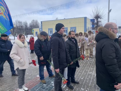 В Йошкар-Оле прошел памятный митинг с участием «Единой России»