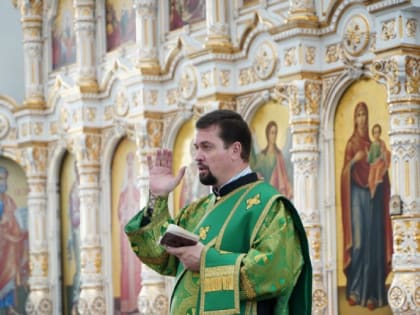 В праздник святых благоверных Петра и Февронии в Йошкар-Оле прошел крестный ход