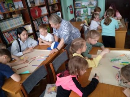 В библиотеке Йошкар-Олы прошло творческое мероприятие “Детство моё семицветное”
