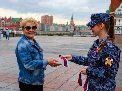 В Марий Эл росгвардейцы присоединились к патриотическим акциям, посвященным Дню России