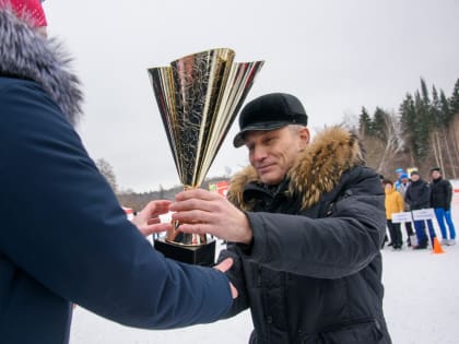 Глава Марий Эл наградил победителей соревнований по лыжным гонкам среди авиационных подразделений ФСБ России