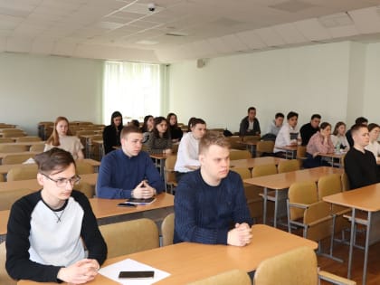 Студенты познакомились с электронными услугами ФНС России