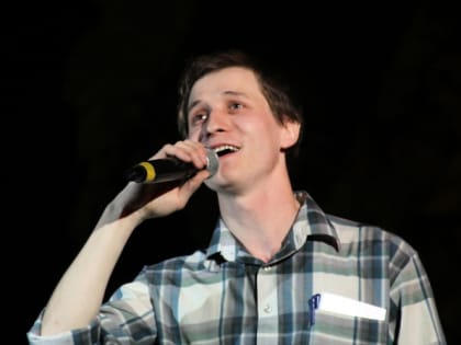 Интервью с артистом театра драмы им.Шкетана Иваном Соловьевым. Радиопередача "Чон сорта"