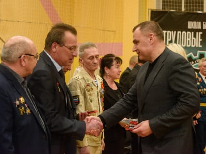 Глава региона принял участие в открытии межрегионального турнира по боксу «Далекий Афганистан. Донбасс сегодня».