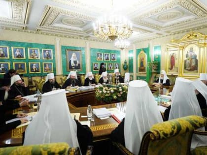 Синод поддержал духовенство и мирян на Украине, стремящихся сохранить единство Украинской Православной Церкви