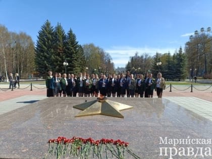 Гимн солдатским матерям / В Марий Эл участницы патриотического проекта посвятили свой клип солдатским матерям