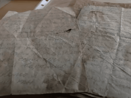 В Марий Эл при сносе аварийного дома обнаружили 19 писем времен ВОВ