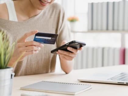 ВТБ тестирует платежные стикеры для своих клиентов