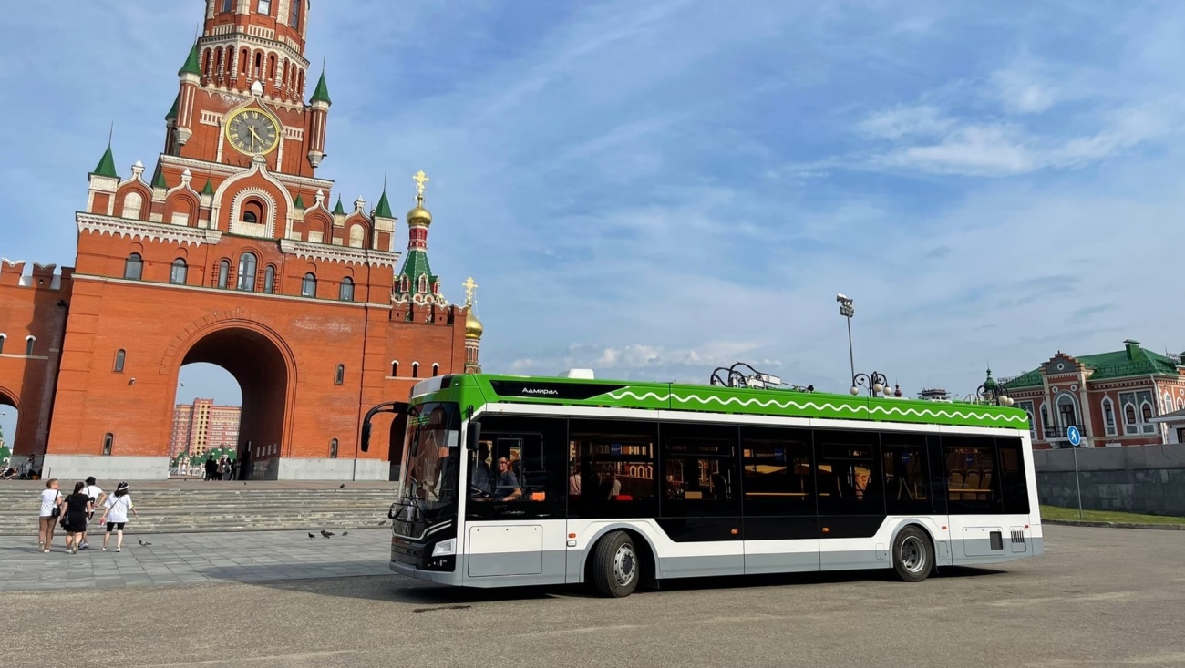 3 дня в йошкар оле. Троллейбус Адмирал Йошкар-Ола. Новый троллейбус Адмирал в Йошкар-Ола. Троллейбус Йошкар Ола Ника. Йошкар Ола синие троллейбусы.