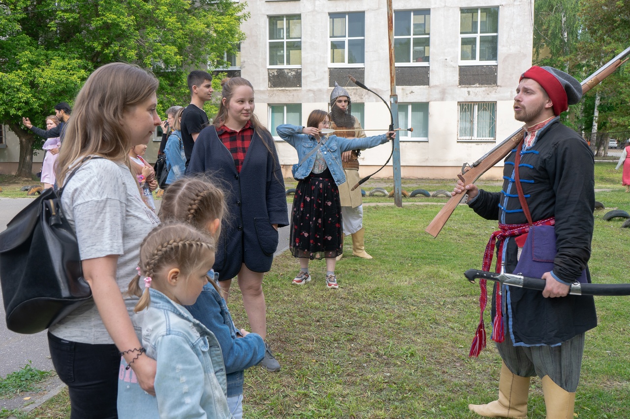 Республиканская традиция. Фестиваль фест. Фестиваль красок 2014 в Йошкар Оле фотографии.