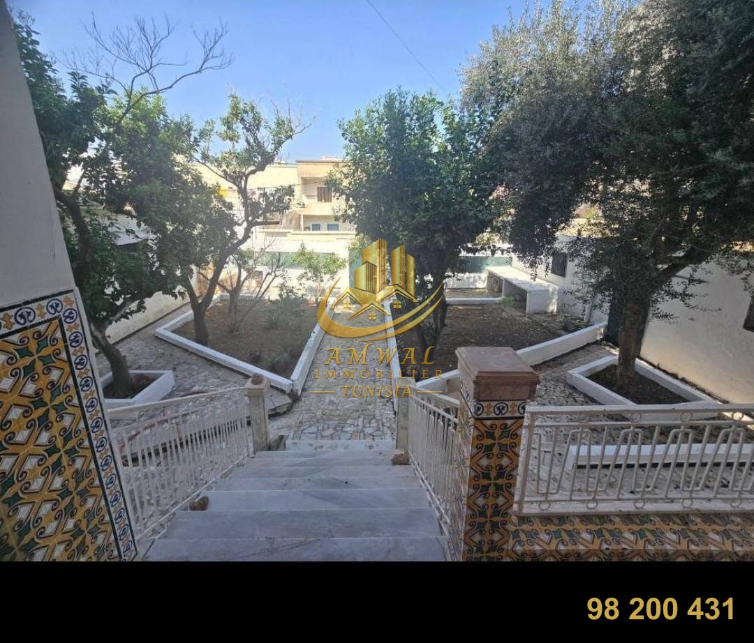 À Vendre – Magnifique Villa à Montfleury — photo 1
