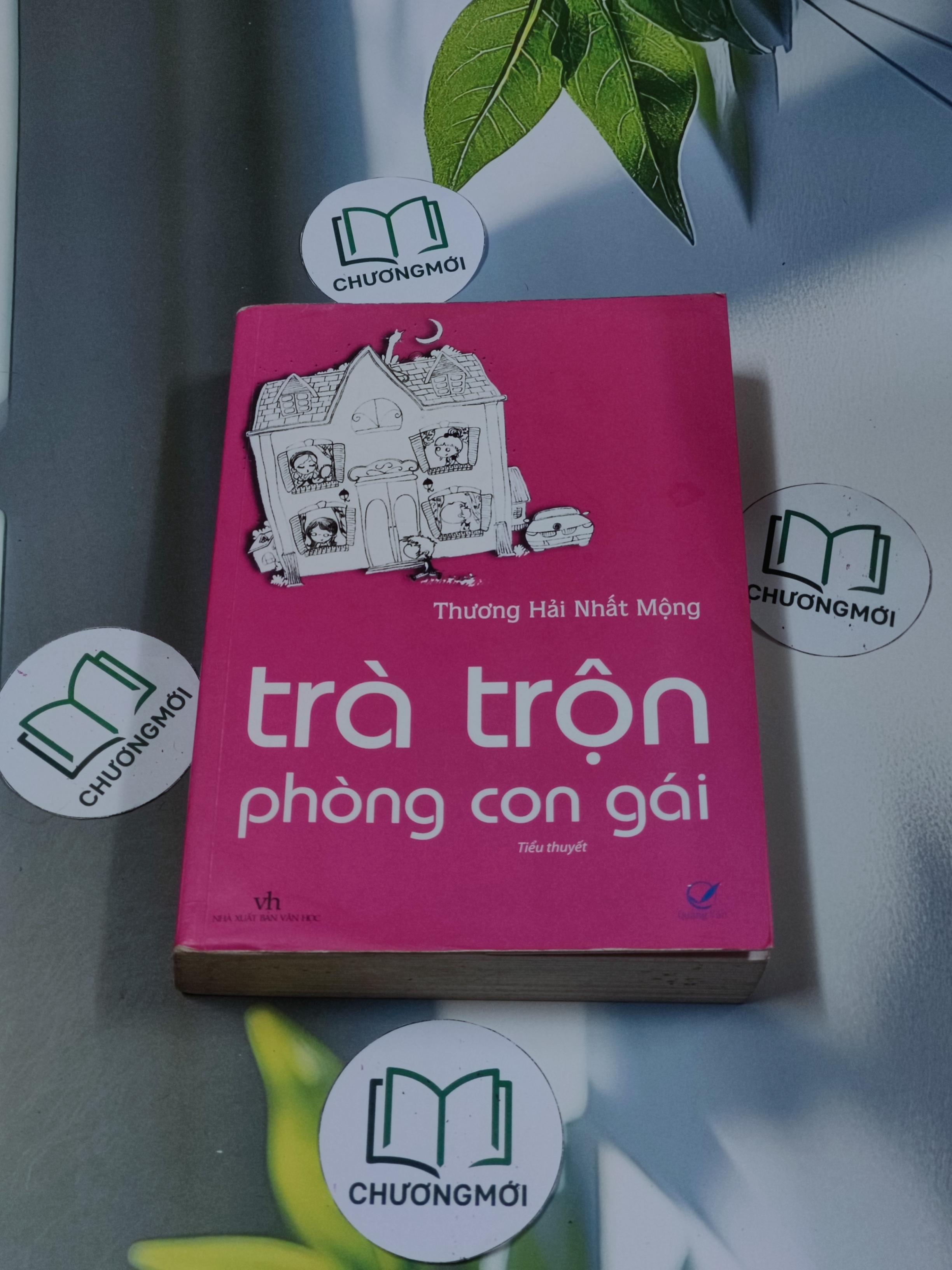 Trà trộn phòng con gái