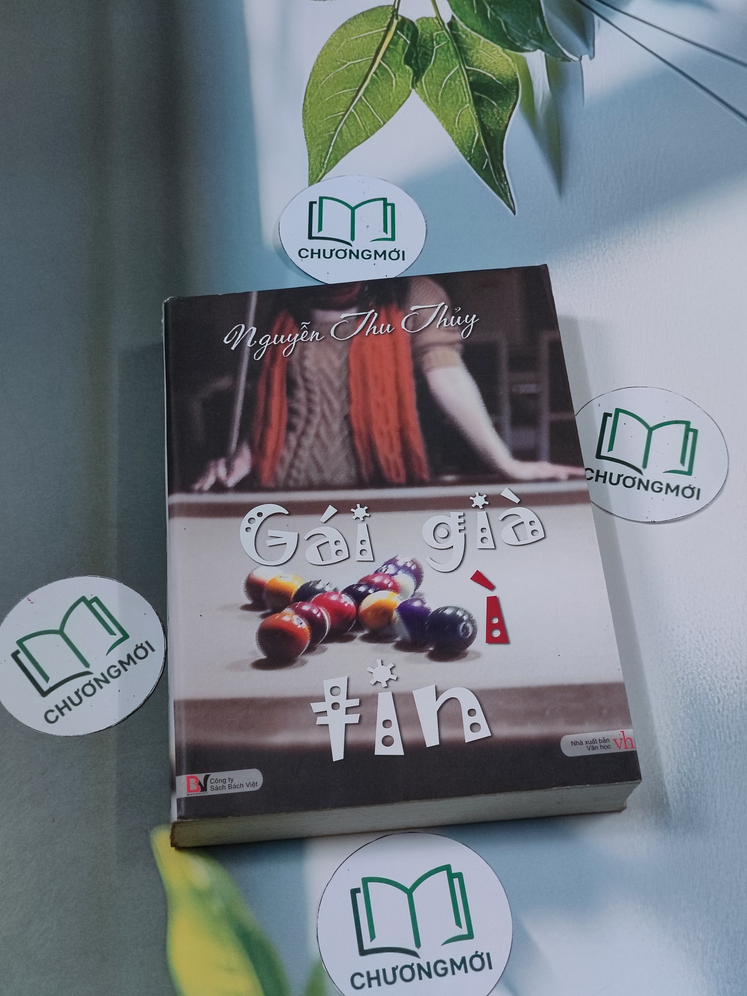 Gái già xì-tin