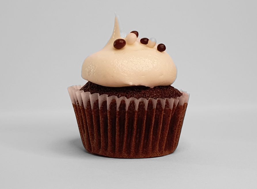 Black & White cupcake