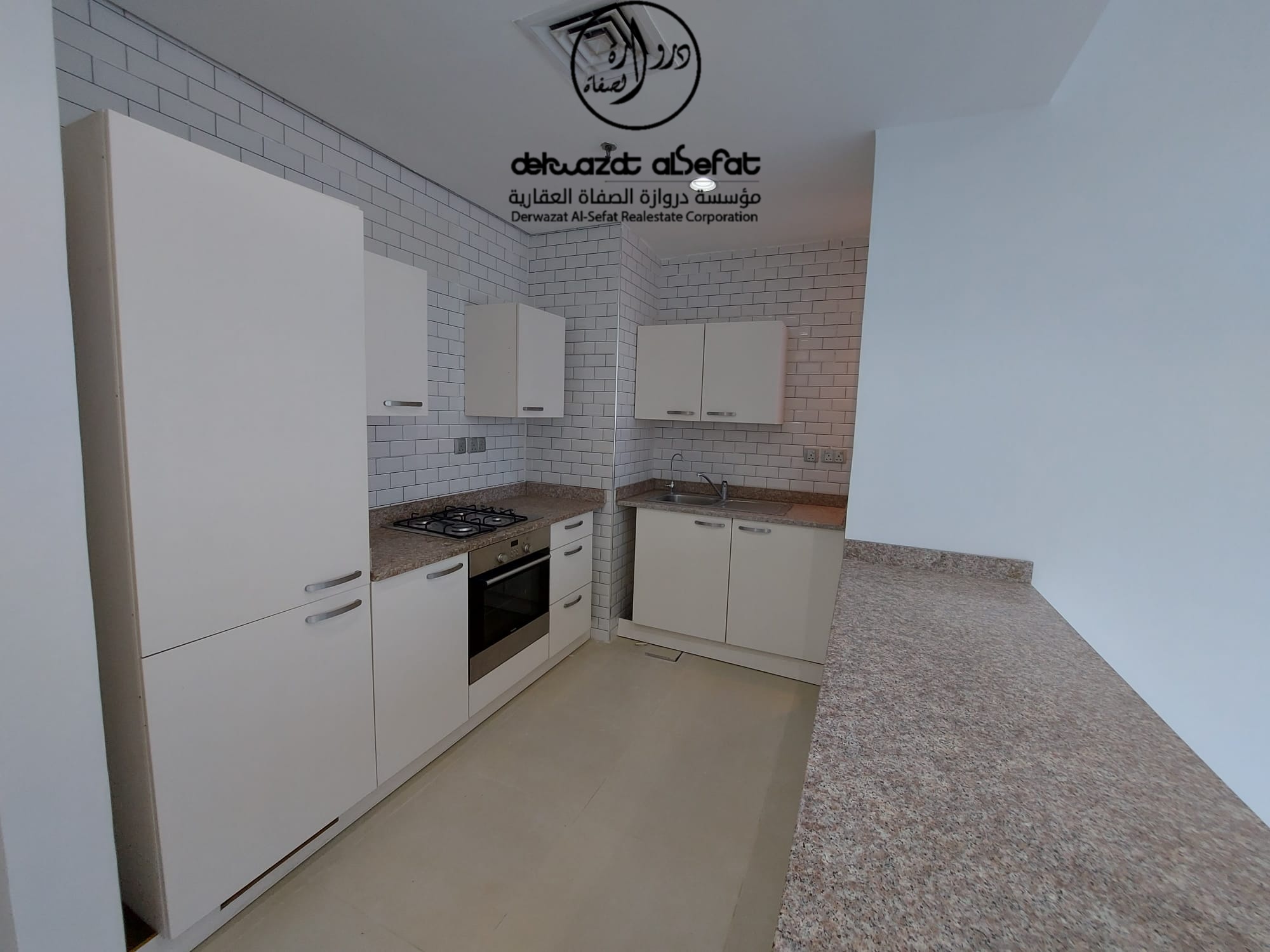 شقة للإيجار فى عماره راقيه بشرق 4