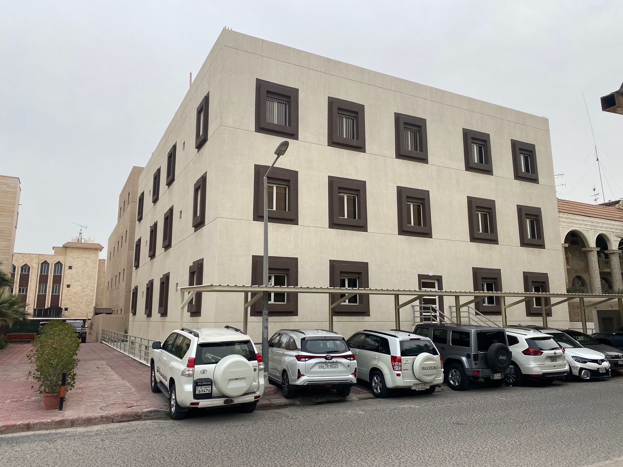 للإيجار شقة فى سلوى بالدور الأول 4