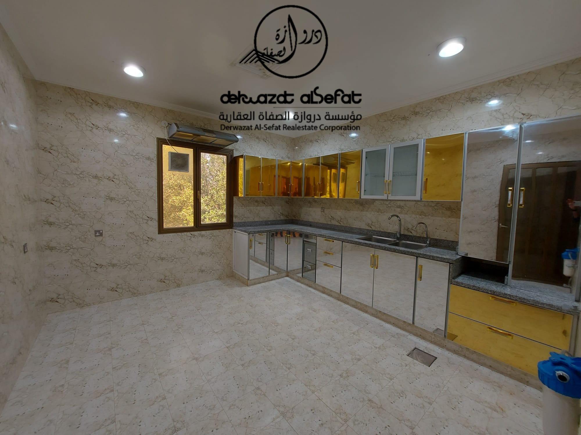 للإيجار دور ثاني فى الدسمه ق2 4