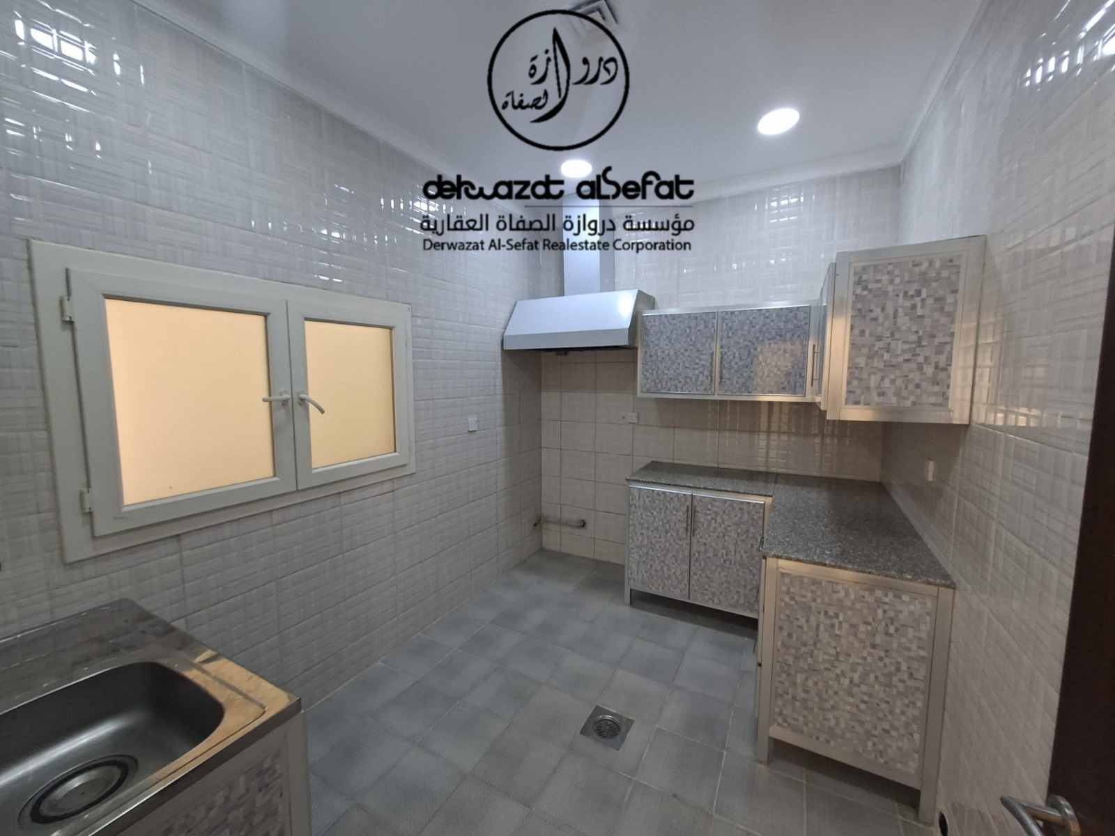 للايجار شقه فى مشرف قطعه 5 3