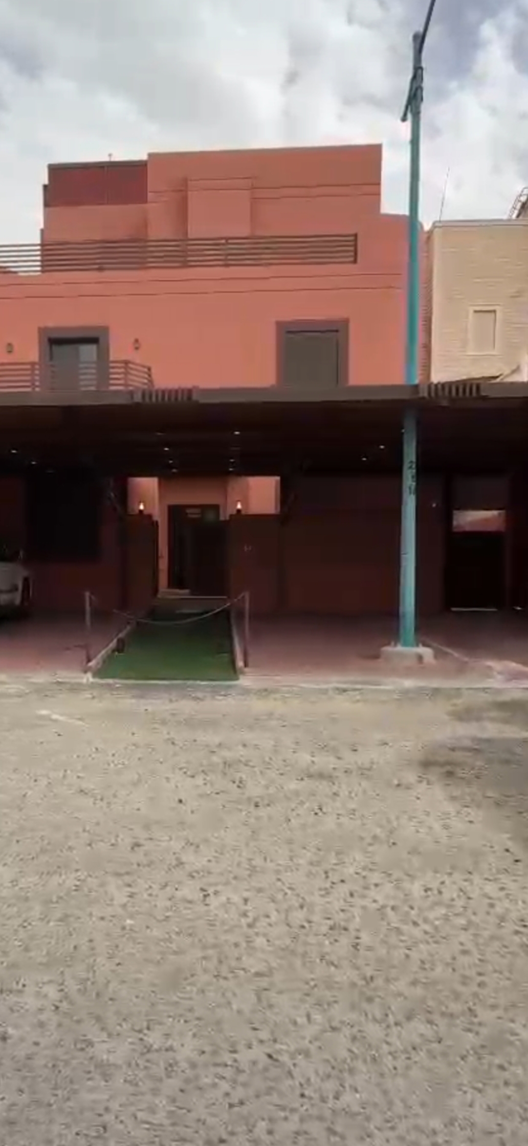 شاليه للبيع في البحرية صف اول 1