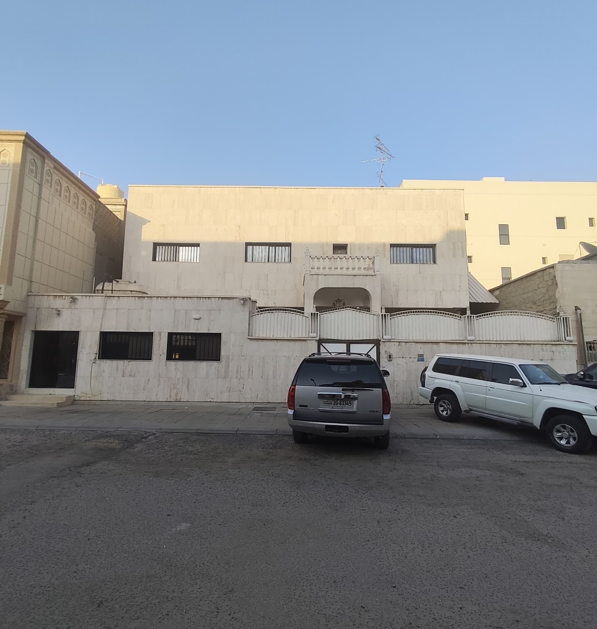 للبيع بيت في منطقة الرابيه 1