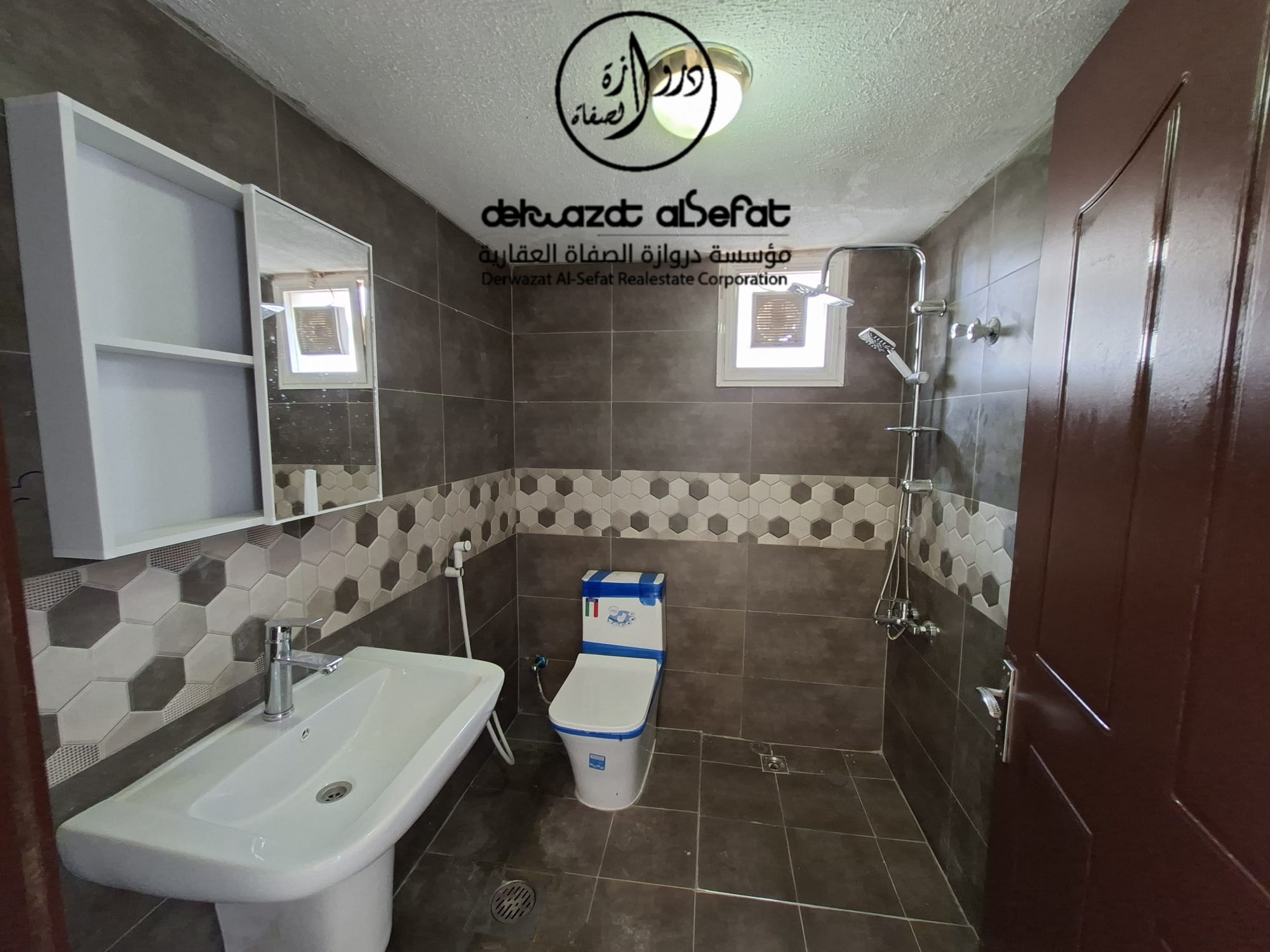 للايجار شقة دور ثانى فى السره 3
