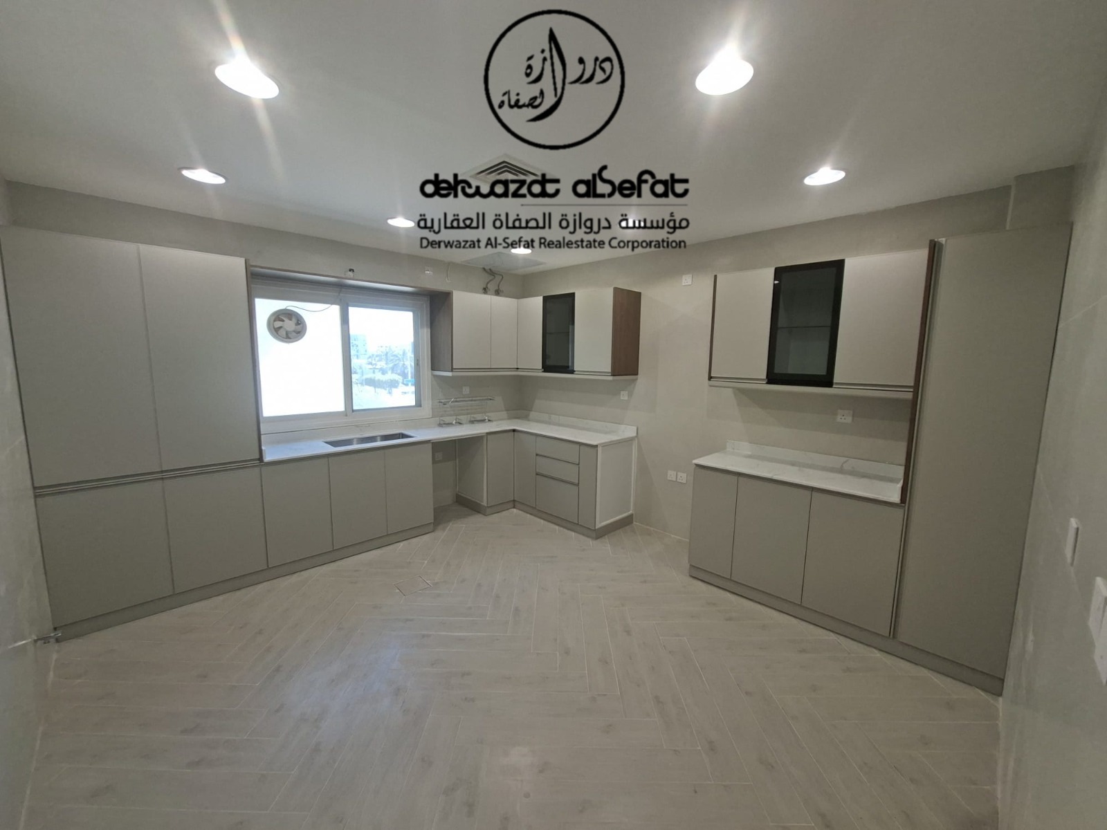 للإيجار دور أول بالسره من 4 غرف 3