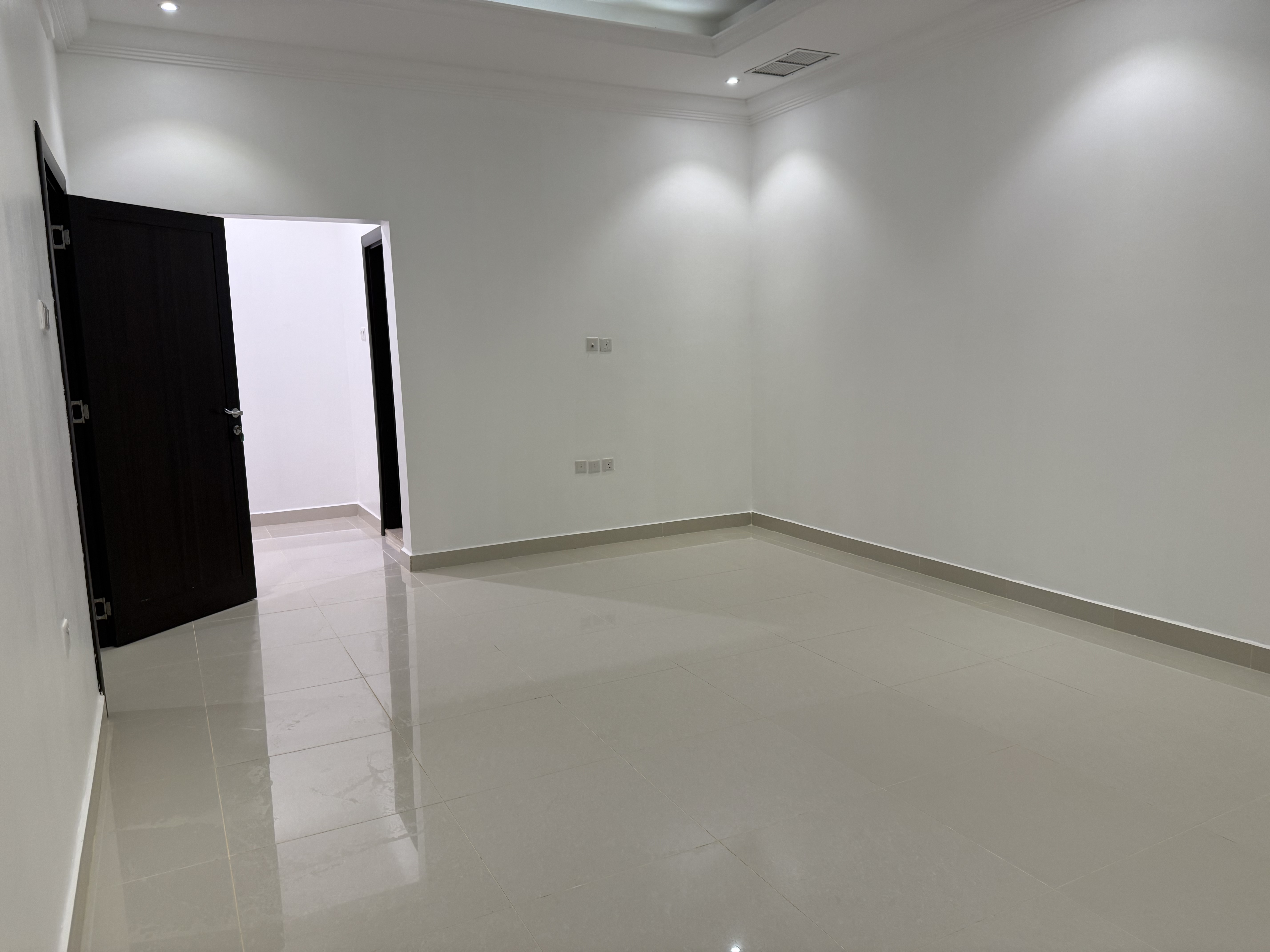 للايجار شقة فى الرميثيه دور أول 2