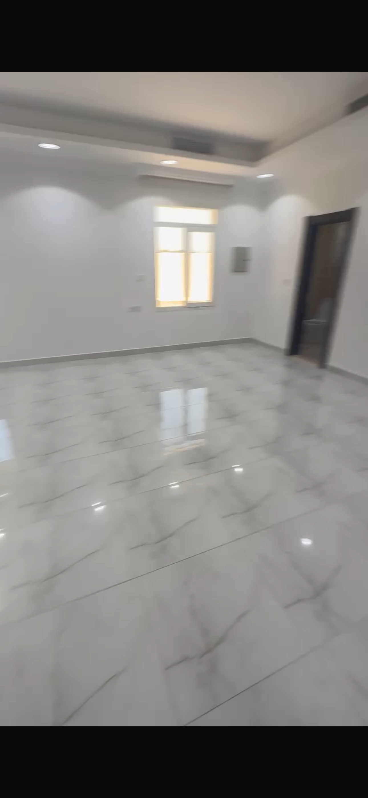 شقة بالدور الاخير للإيجار فى ابوفطيره 1