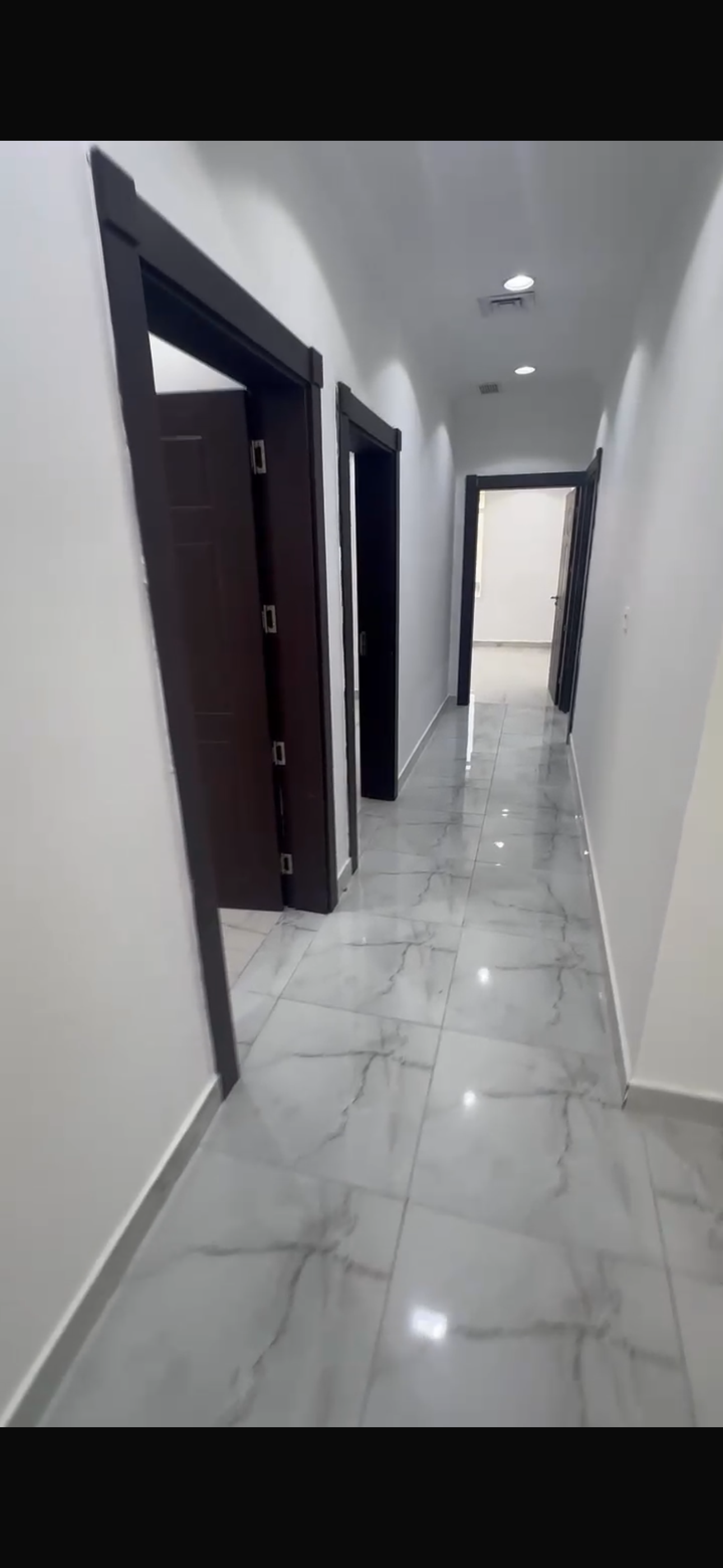 شقة بالدور الاخير للإيجار فى ابوفطيره 2