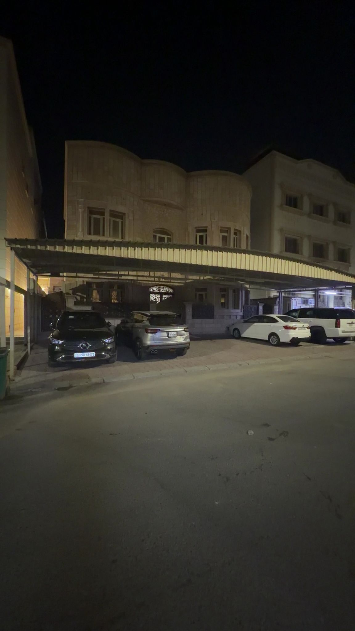 بيت للبدل بسعد العبدالله مع بيت بالمطلاع 1