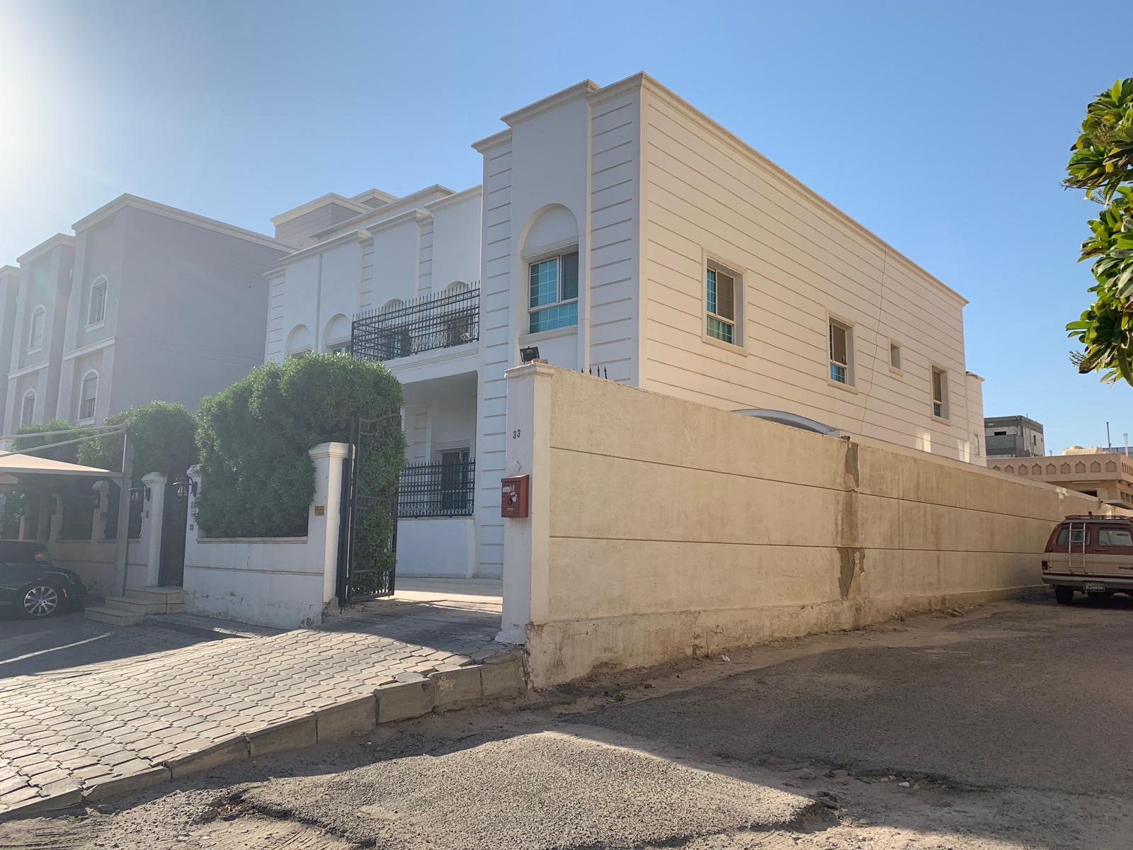 للبيع بيت في الجابرية قطعة 9 3