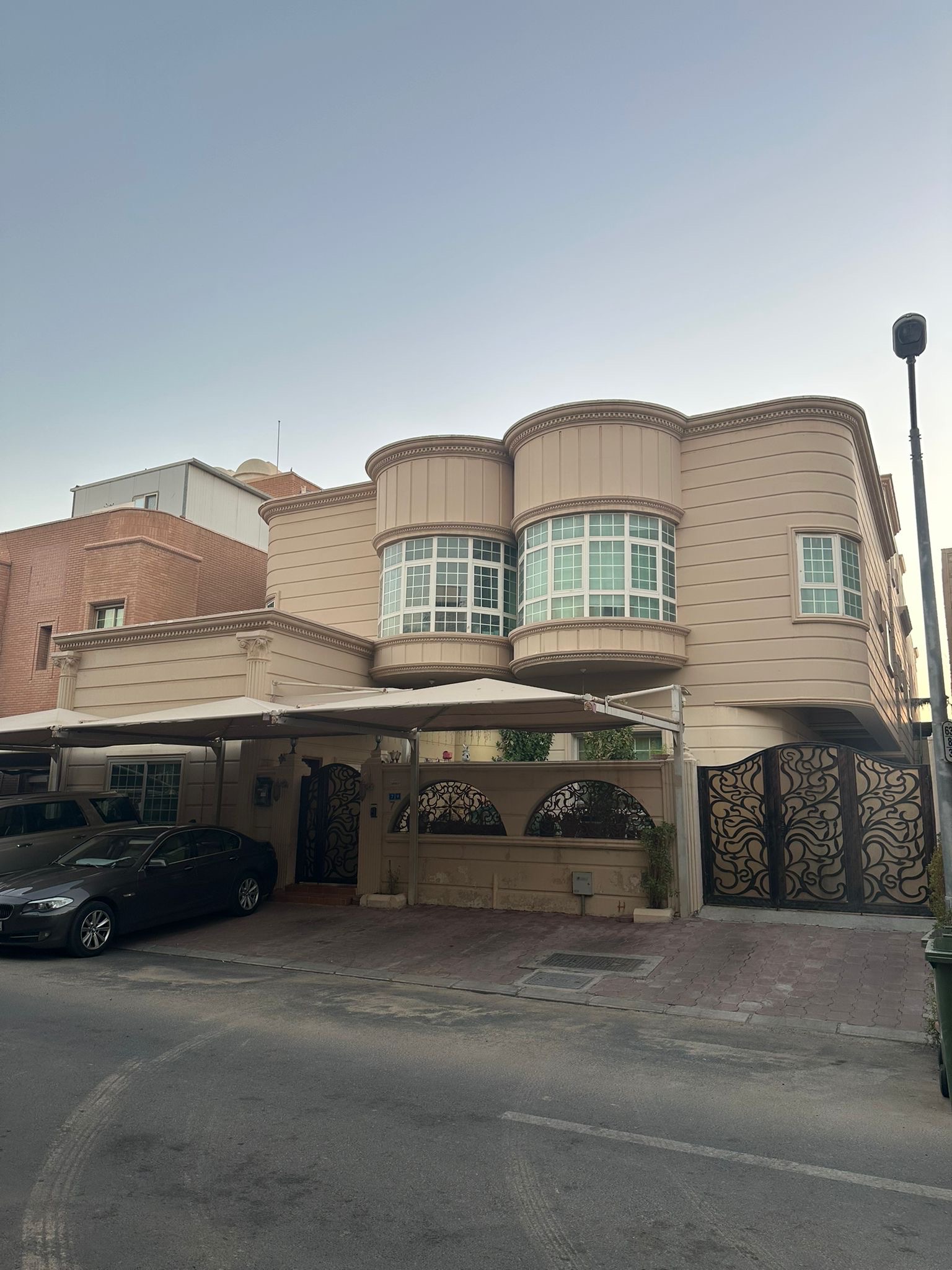 للبيع بيت في غرناطة بقطعه 1 المميزة 1