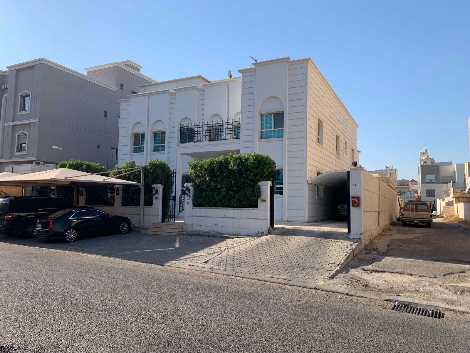 بيت للبيع بالجابرية ثلاث جهات 1