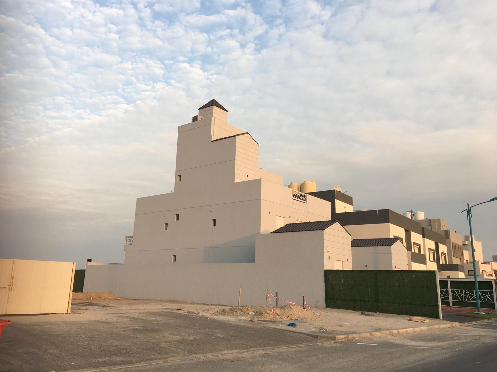 للبيع شاليه بصباح البحرية الرابعة صف اول 3