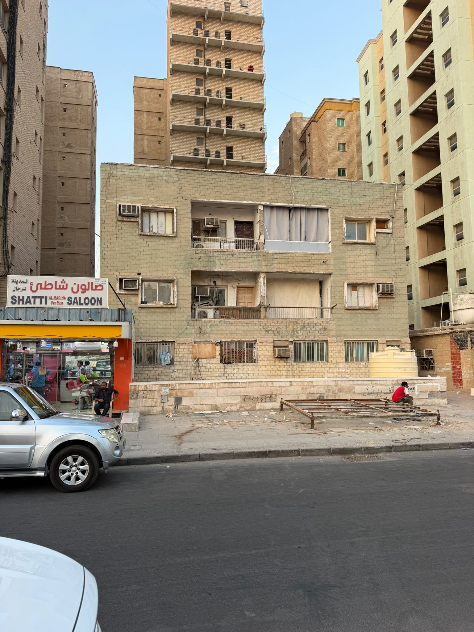 للبيع عمارة هدام في السالمية ق 12 1