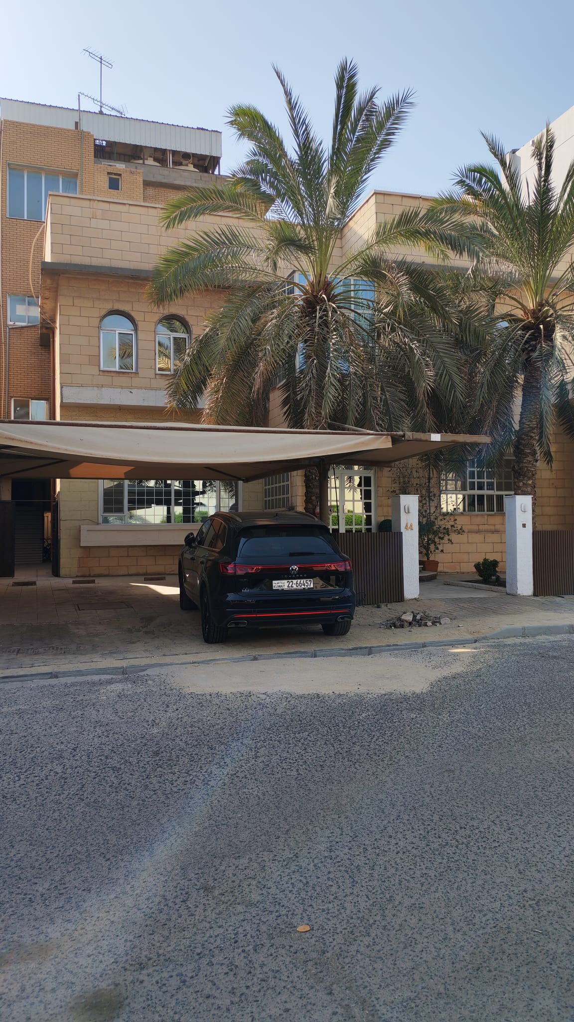 للبيع بيت قديم فى بيان قطعة 5 1