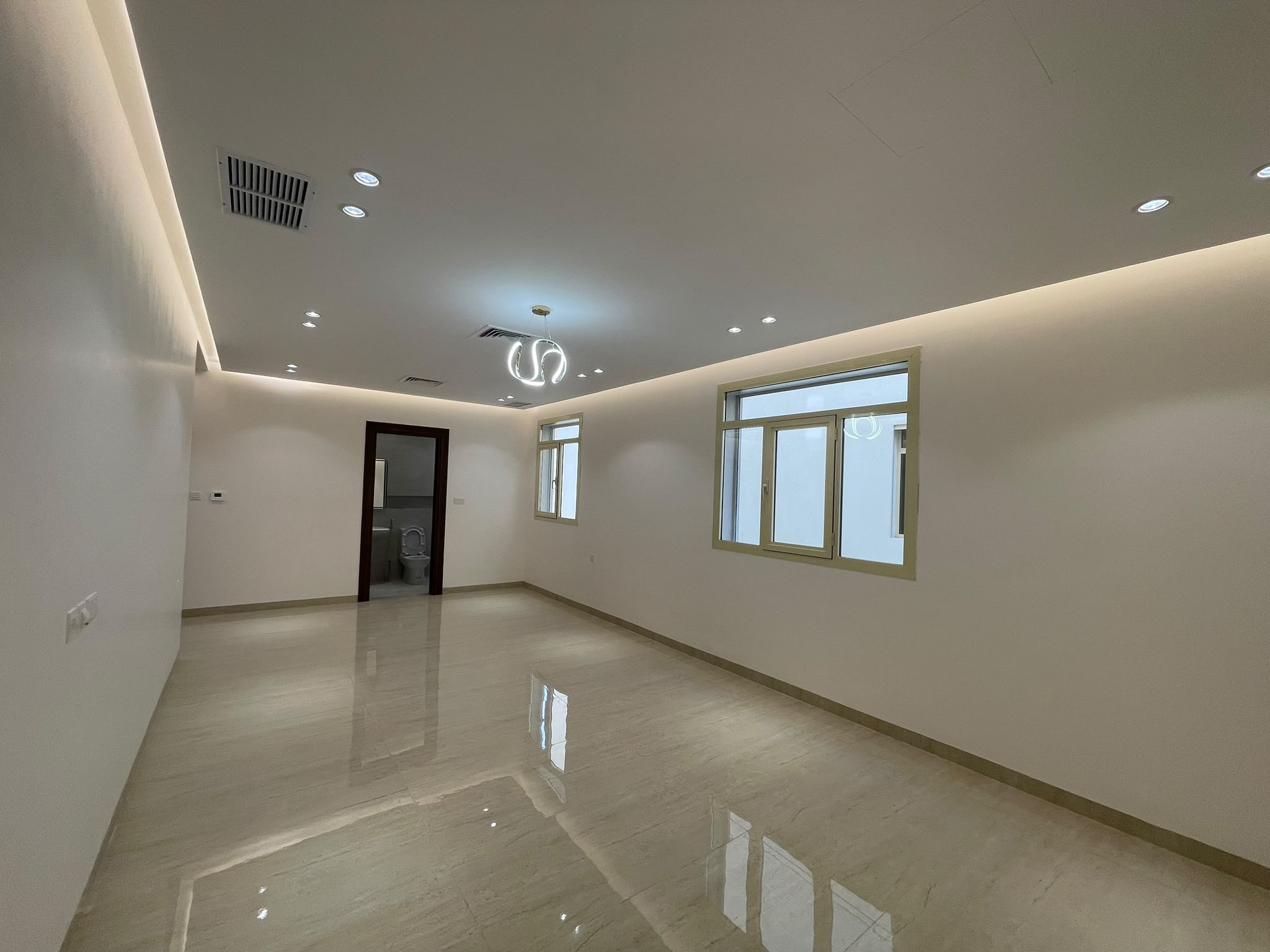 شقة للإيجار بهديه من 3 غرف 2