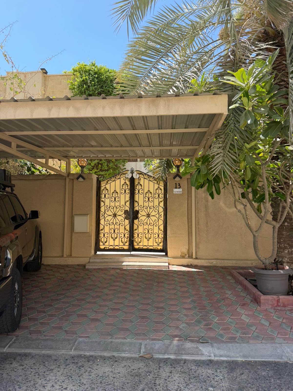 للبيع بيت قديم في الجابرية قطعة 8 4