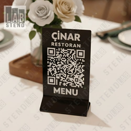A tabletop menu stand with a QR code, menu holder, QR Kodlu Masaüstü Menyu Stendi, Настольная стойка для меню с QR-кодом