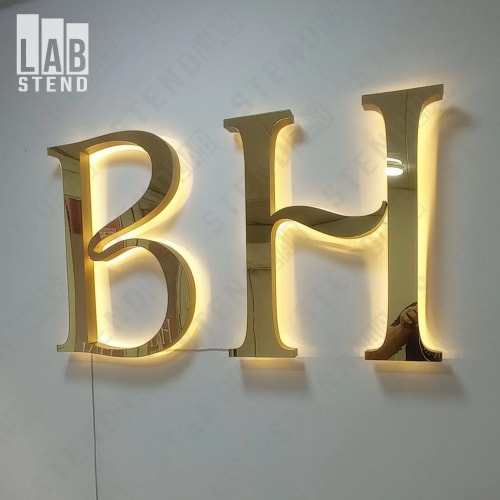 Illuminated letters, Qabarıq işıqlı hərflər, Световые буквы