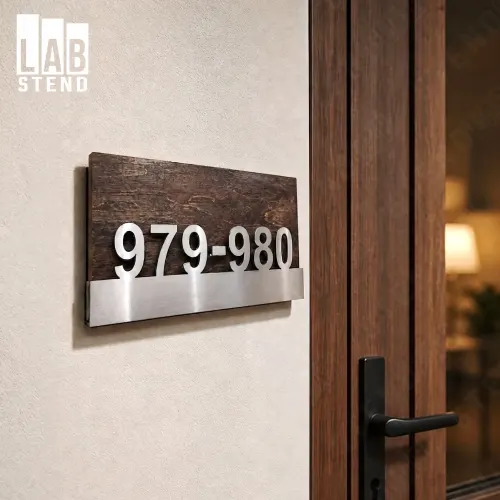 Door number plate, Qapı lövhələri, Qapı nömrəsi lövhəsi