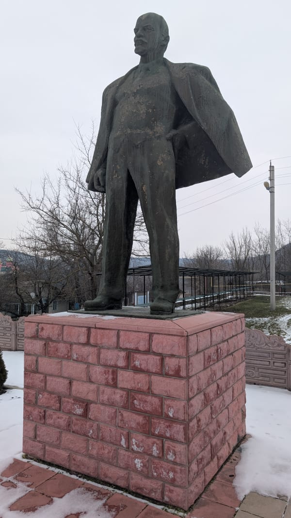 Statue - Lenin - Hristovaia
