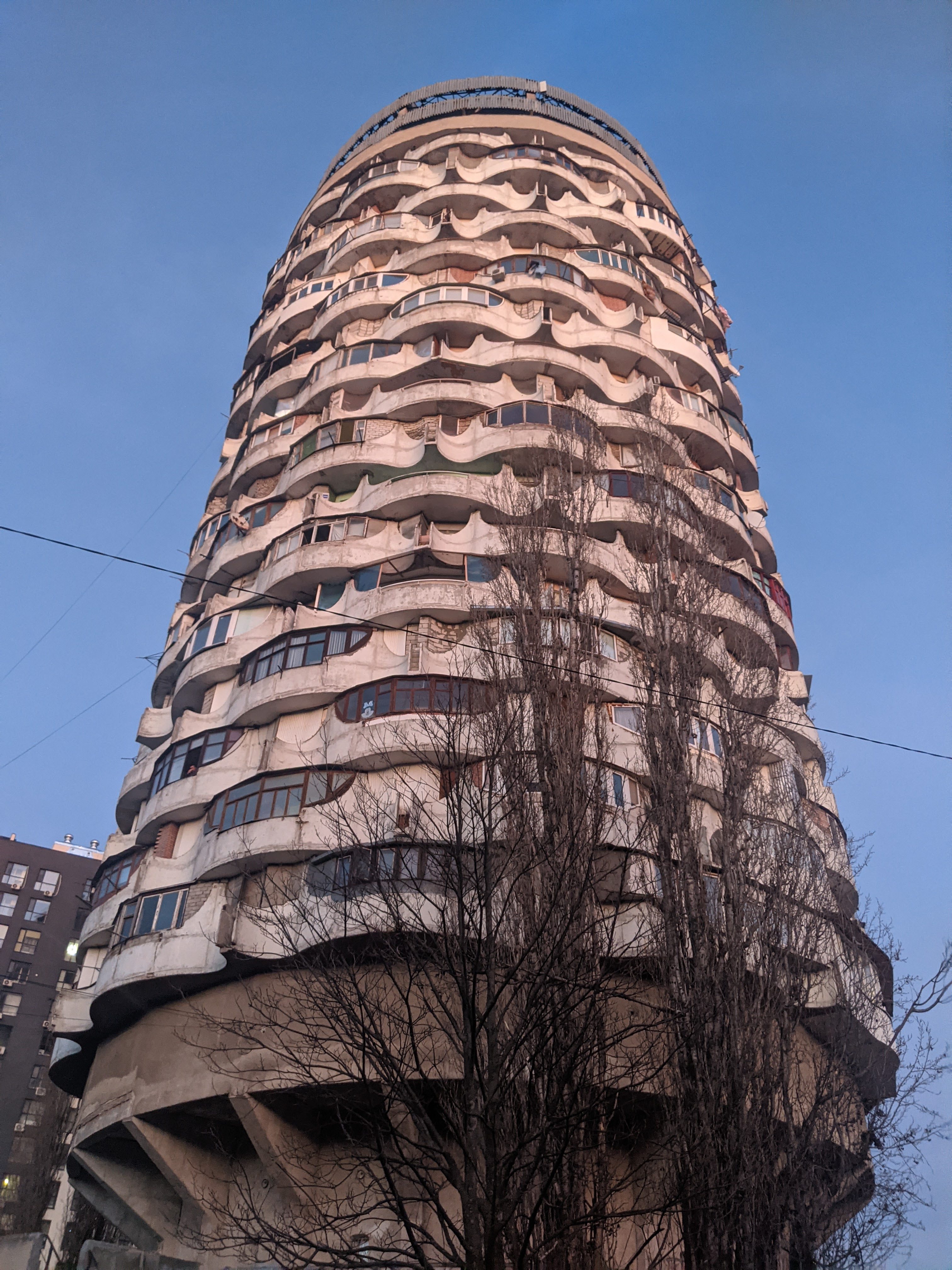 soviet brutalist residential, by Oleg Vronski (architect); A. Marian (engineer); in collaboration with O. Blogu; S. Crani; N. Rebenko; P. Feldman
, Chișinău, Moldova (1986)