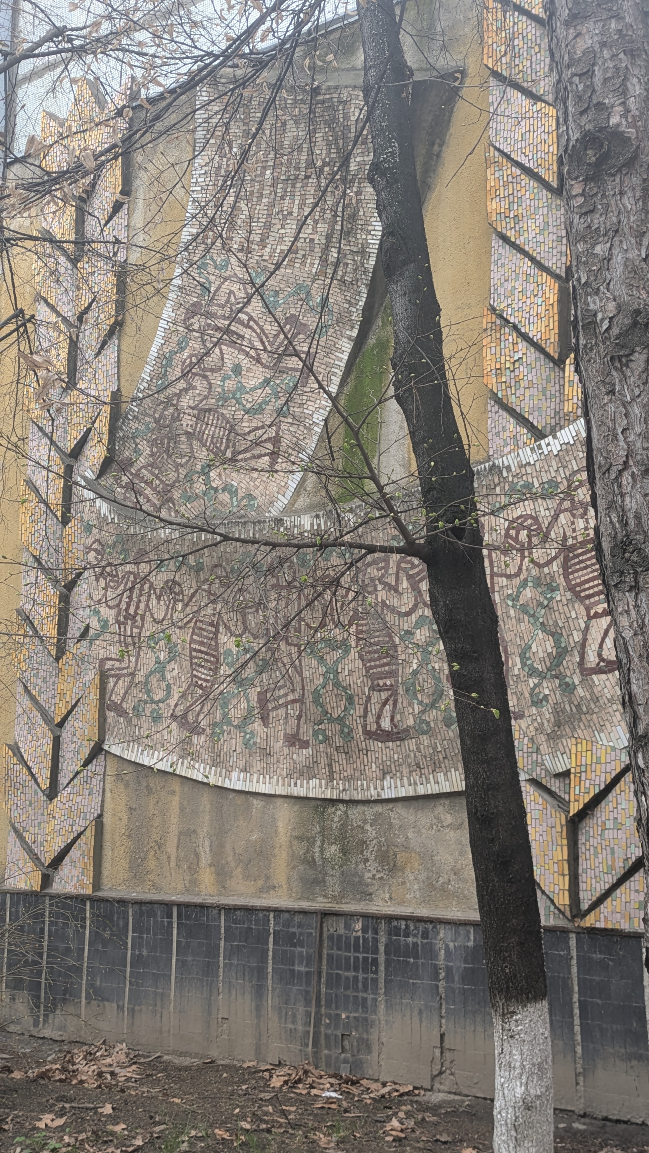soviet mosaic, Chișinău, Moldova (Socialist Modernist)
