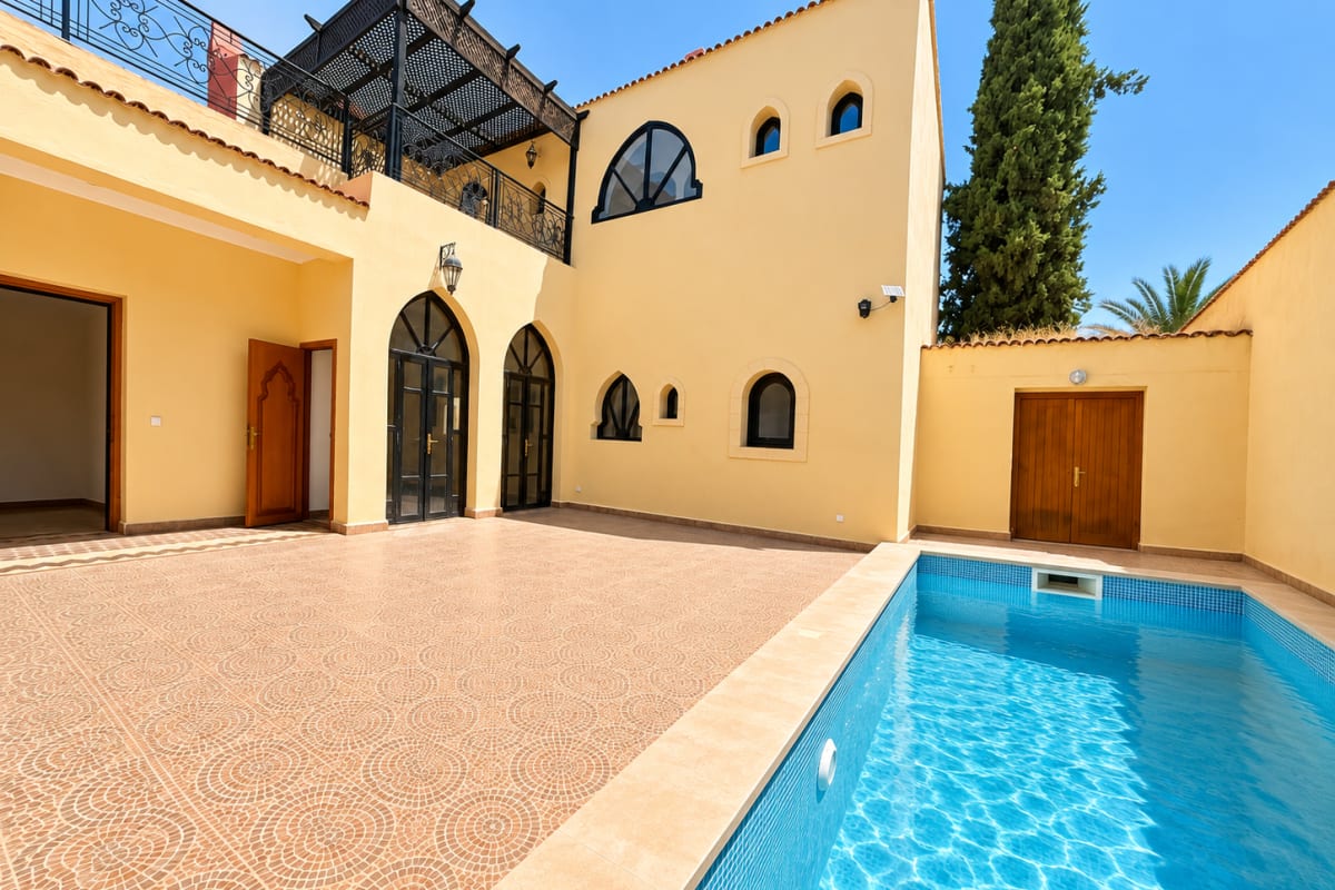 Riad — Riad Palmeraie avec piscine privée et double terrasse, résidence fermée