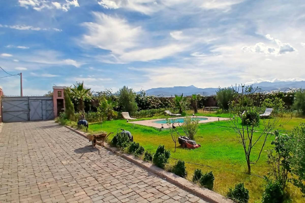Villa — Villa Ourika avec piscine privée, grand jardin et vue sur l’Atlas
