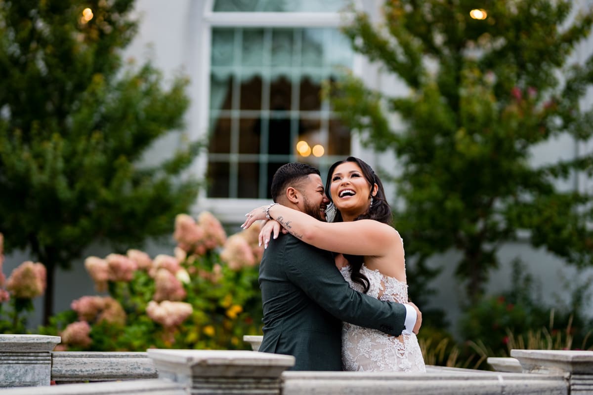 Cover Image for What to Expect at Your Wedding Photography Consultation (And What to Ask)