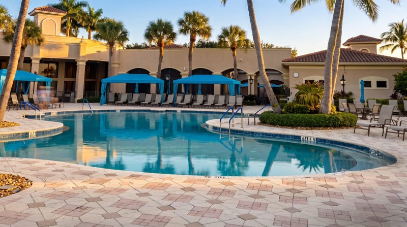 Valencia Palms – Photo 1